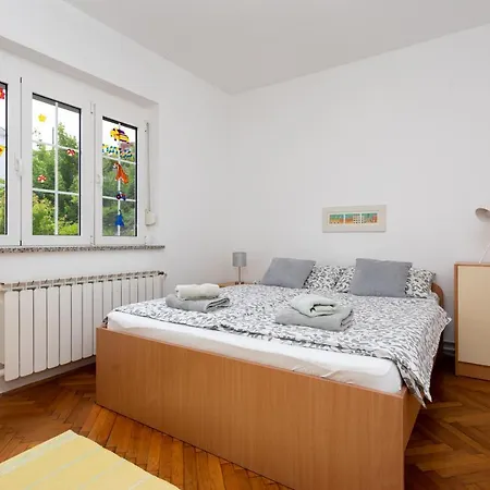 Apartman Maris Vrbnik Exterior photo
