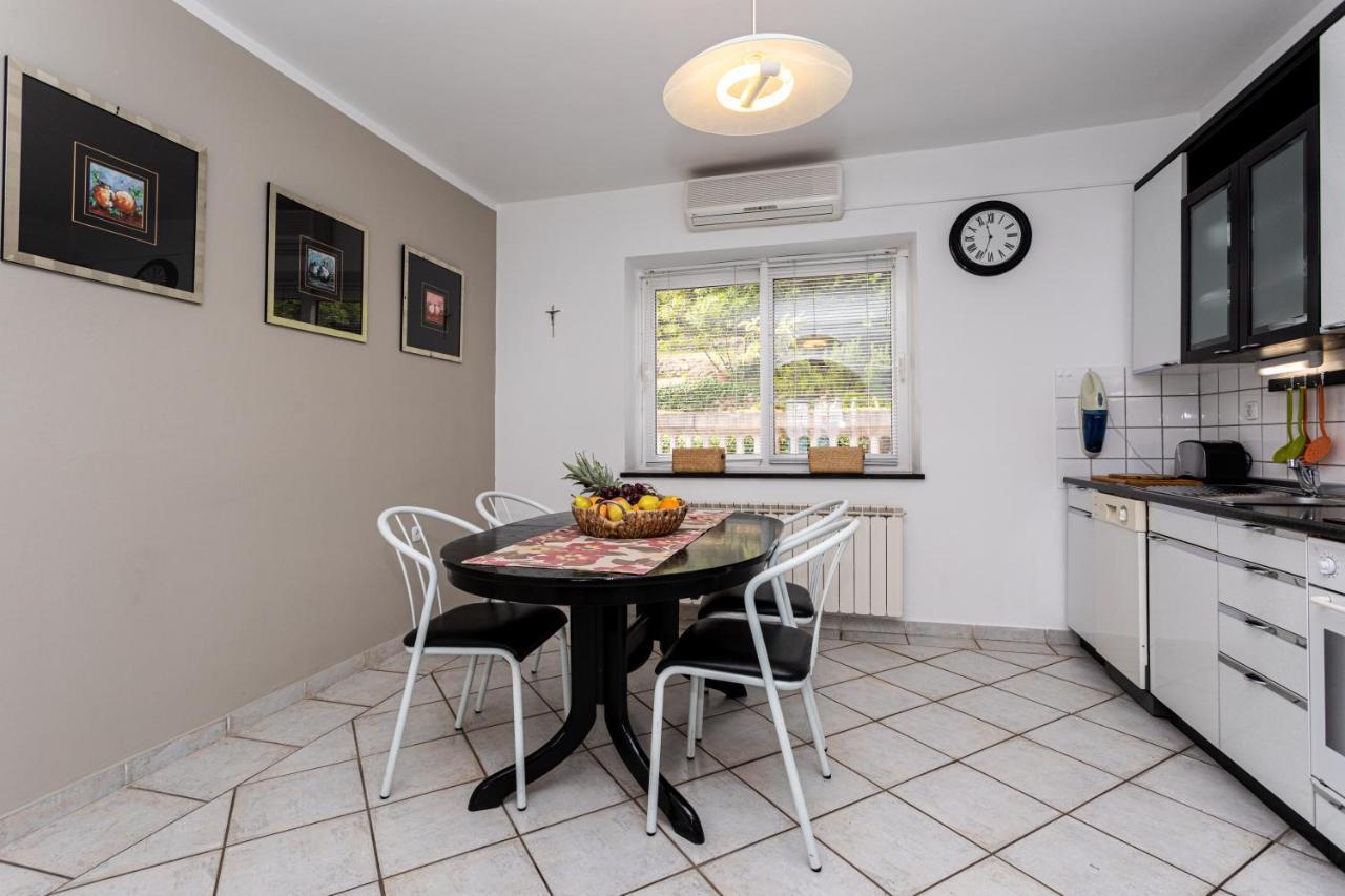 Apartment Maris Vrbnik